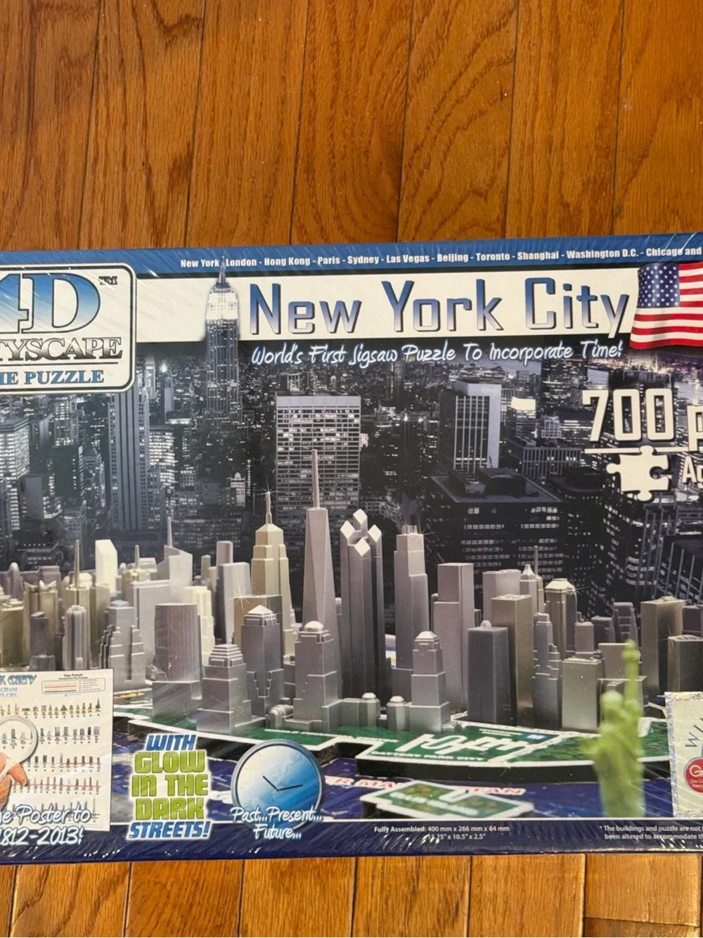 NYC 700-Piece 3D Jigsaw Puzzle - Gray Skyline